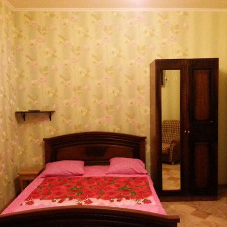 Orhidea Guest House Gagra Exterior photo
