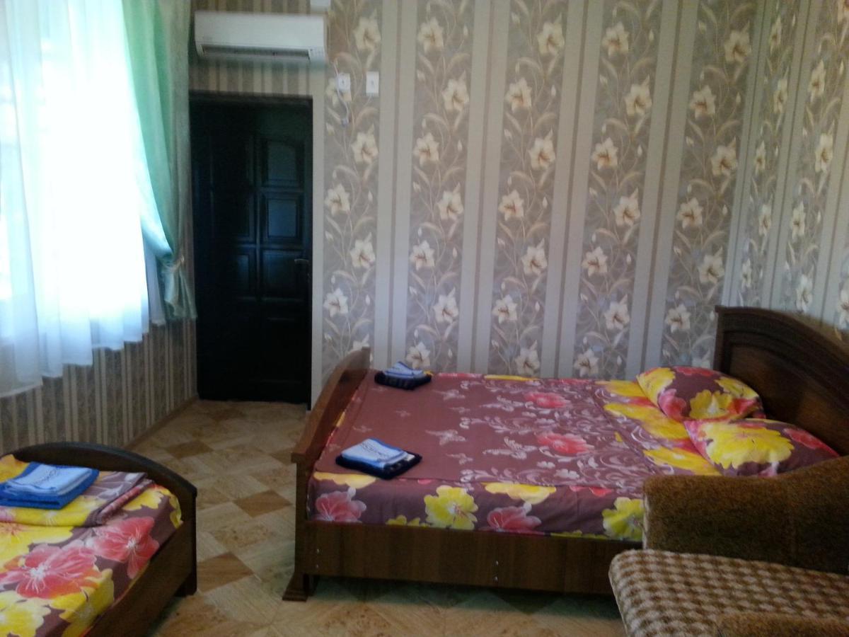 Orhidea Guest House Gagra Exterior photo