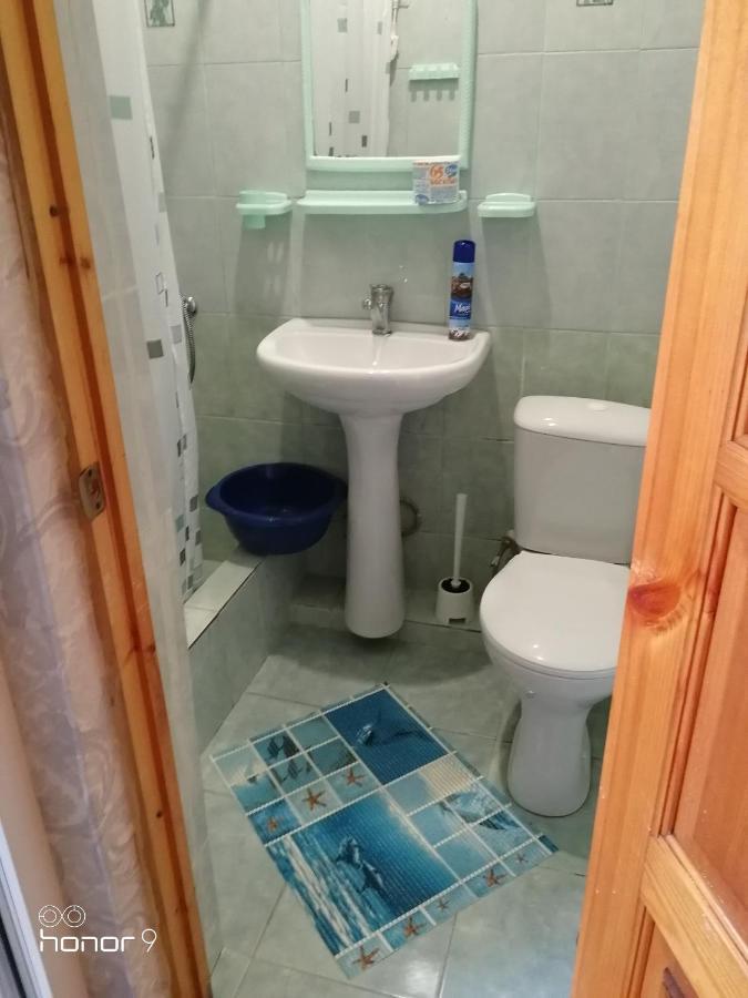 Orhidea Guest House Gagra Exterior photo