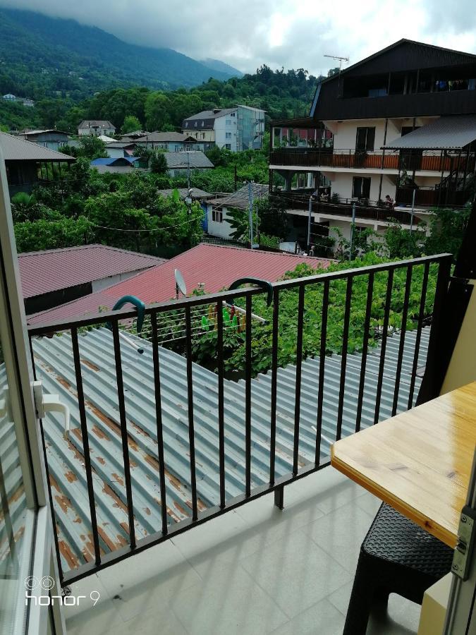 Orhidea Guest House Gagra Exterior photo